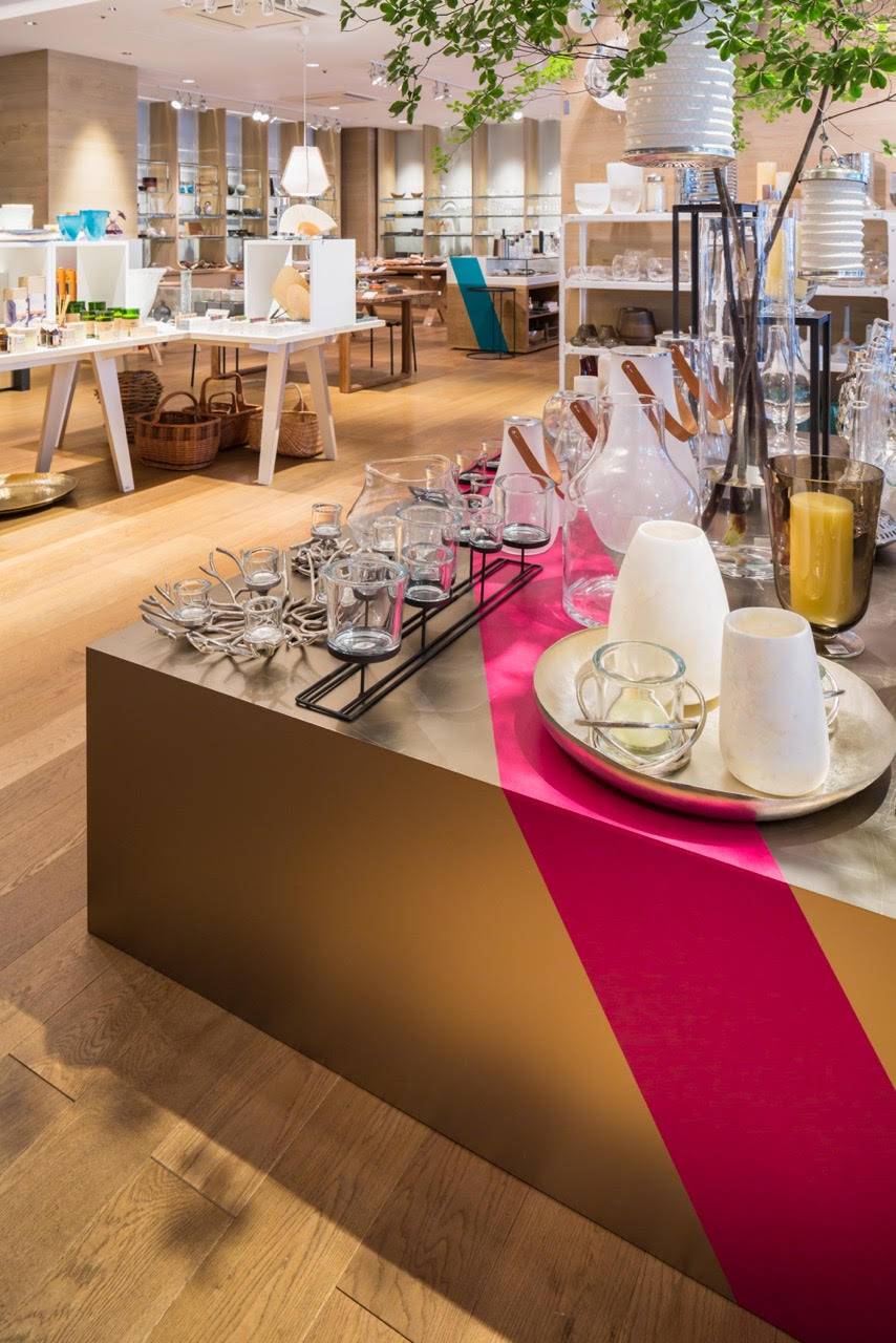 HARU stuck-on design